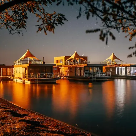 펜션 Floatinghouses Spreewald 베츠쇼우